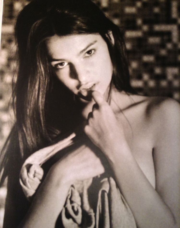 Emily Ratajkowski photo 7